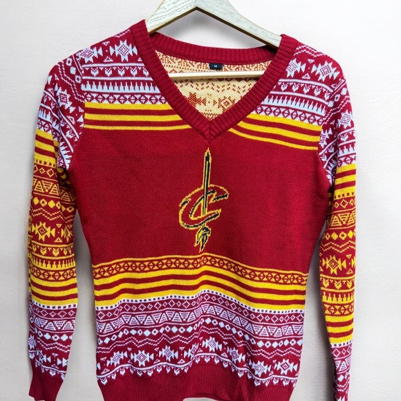 FOCO NBA Women's Big Logo Aztec V-Neck Sweater Cleveland Cavaliers - Size Medium - Picture 6 of 6